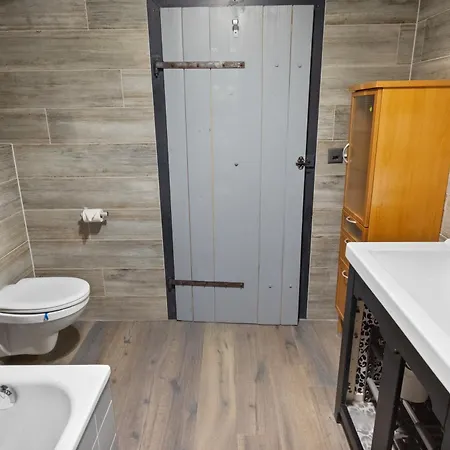 Un Petit Coin De Paradis Pour Les Fans D'animaux Apartman Troistorrents
